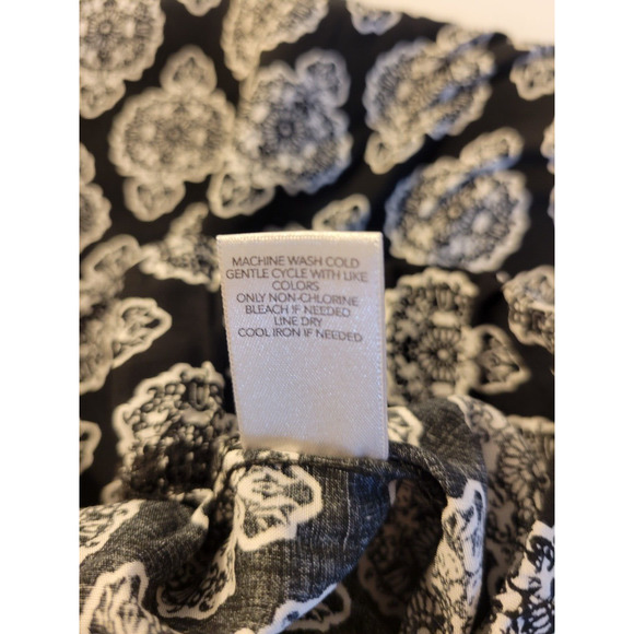 NWT Christopher & Banks Black Baroque Wide Leg Capri Pants Women's Size Large - Picture 11 of 11